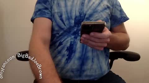 Snapshot of bigbadjoebrown chatting on January 6, 5:49 pm 5  online show from January 6, 5:49 pm