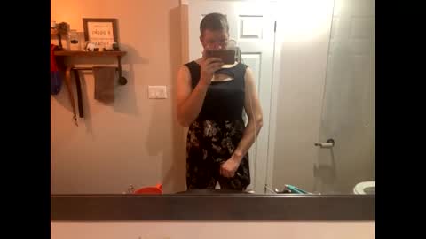 Snapshot of bigcam3cummins chatting on December 22, 3:22 am bigcam3cummins online show from December 22, 3:22 am