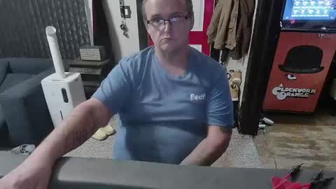 Snapshot of bigdbrillion chatting on October 31, 8:56 pm Darryl online show from October 31, 8:56 pm