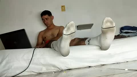 Bigfeetmaster32 online show from October 1, 11:19 pm