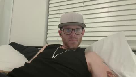 Snapshot of bigguy4funtime chatting on October 27, 3:20 am bigguy4funtime online show from October 27, 3:20 am