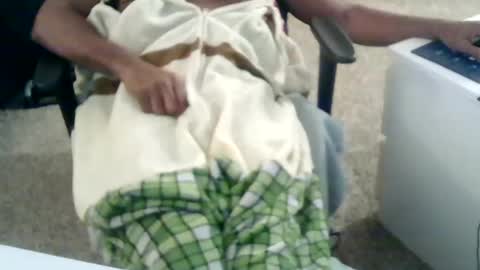 biggyballs900 online show from December 19, 3:36 am