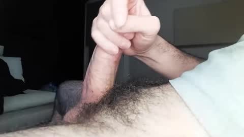 Snapshot of bighugecum543 chatting on December 18, 9:29 pm bighugecum543 online show from December 18, 9:29 pm