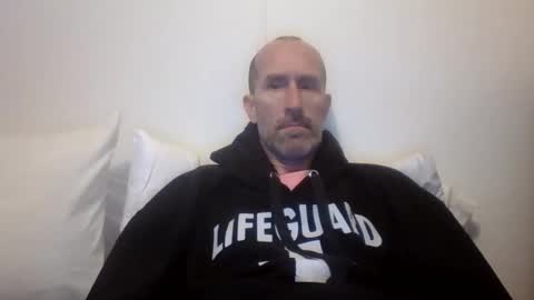 Snapshot of bighugemouthful chatting on October 17, 2:04 am Chaz online show from October 17, 2:04 am