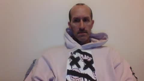 Snapshot of bighugemouthful chatting on March 11, 4:54 am Chaz online show from March 11, 4:54 am