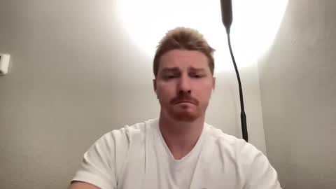 Snapshot of bigmcr1 chatting on December 8, 2:39 am Nick Barker online show from December 8, 2:39 am