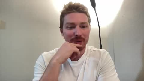 Snapshot of bigmcr1 chatting on January 2, 2:11 am Nick Barker online show from January 2, 2:11 am