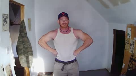 Snapshot of bigredmachine25 chatting on October 26, 8:33 pm Jarvis online show from October 26, 8:33 pm