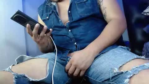 MANUEL online show from March 21, 8:30 am