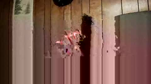 Snapshot of bigwytecock1979 chatting on December 28, 1:29 am bigwytecock1979 online show from December 28, 1:29 am