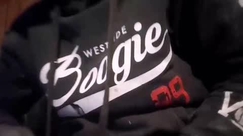 bigwytecock1979 online show from November 2, 1:32 am