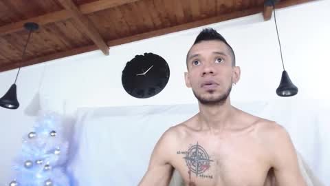 Snapshot of bigzehuz chatting on December 20, 12:49 pm andres online show from December 20, 12:49 pm