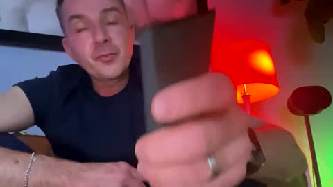 Billy online show from December 28, 8:05 am