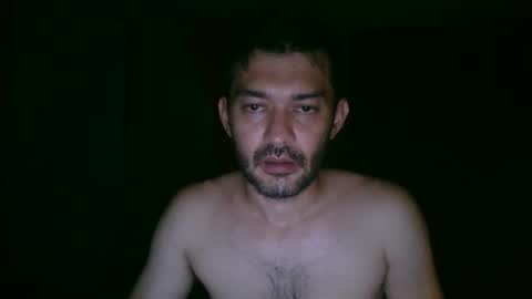 binhodm1 online show from November 28, 5:32 am