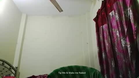 birbikrom104 online show from November 30, 3:14 pm