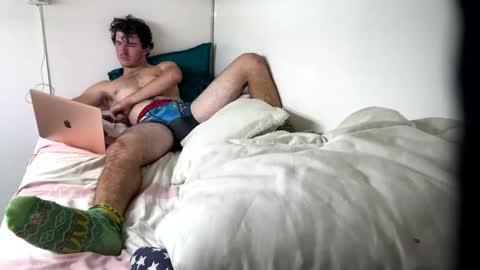 bitedeforain online show from October 9, 3:50 pm