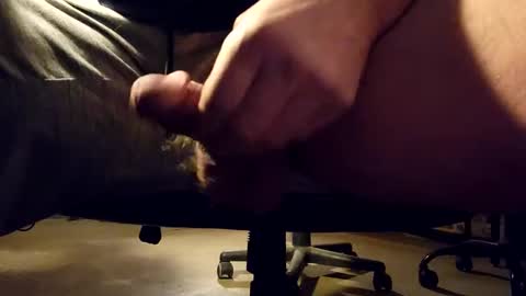 Snapshot of bkupsguy chatting on February 25, 2:36 am bkupsguy online show from February 25, 2:36 am