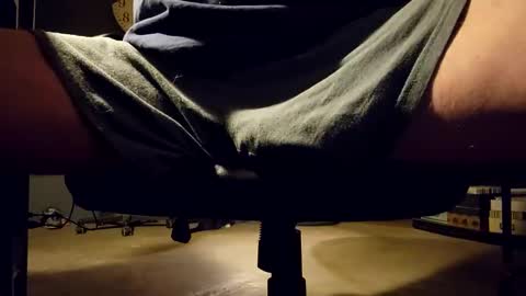 Snapshot of bkupsguy chatting on January 12, 3:17 am bkupsguy online show from January 12, 3:17 am