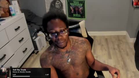 Plant Base Streamers From Pennsylvania online show from October 28, 12:13 am