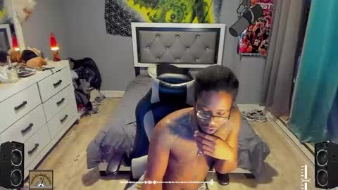 Plant Base Streamers From Pennsylvania online show from March 8, 11:28 pm