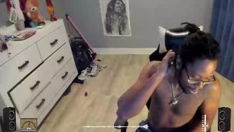 Plant Base Streamers From Pennsylvania online show from September 16, 11:38 pm