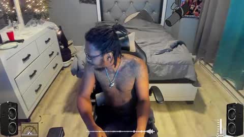 Plant Base Streamers From Pennsylvania online show from December 5, 12:19 am