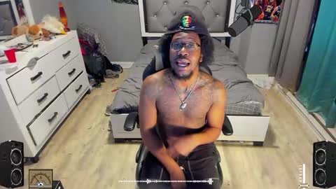 Plant Base Streamers From Pennsylvania online show from February 17, 11:53 pm