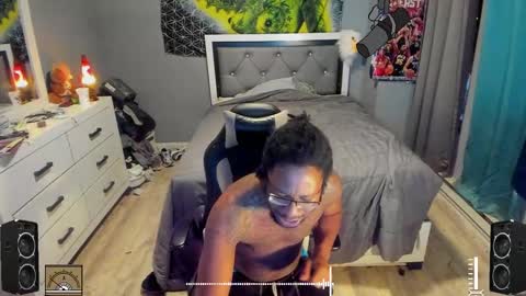 Plant Base Streamers From Pennsylvania online show from January 12, 11:15 pm