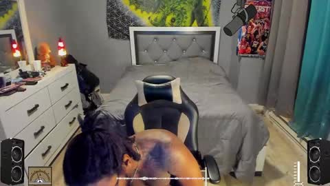 Plant Base Streamers From Pennsylvania online show from January 11, 12:12 am