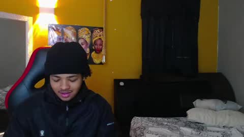 black_king_241 online show from February 22, 11:57 am