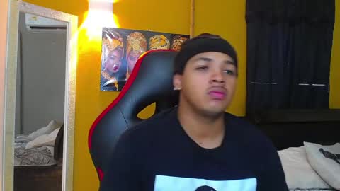 black_king_241 online show from February 15, 2:33 pm