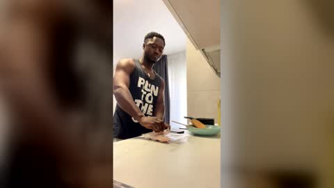 black_marfil826282 online show from April 25, 12:41 pm