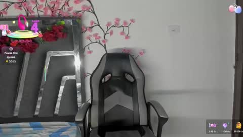 Snapshot of black_rose02 chatting on October 13, 12:00 pm B L A C K  R O S E  online show from October 13, 12:00 pm