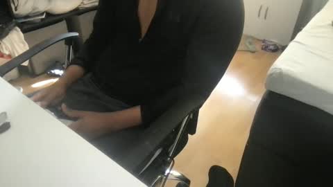 Snapshot of blackdiscreet chatting on December 10, 9:44 am blackdiscreet online show from December 10, 9:44 am