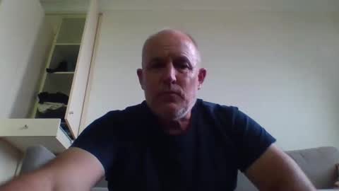 blackdog71 online show from December 4, 8:23 am