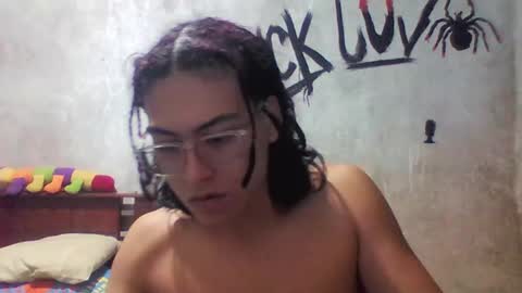 blade_sensual online show from December 16, 5:25 am