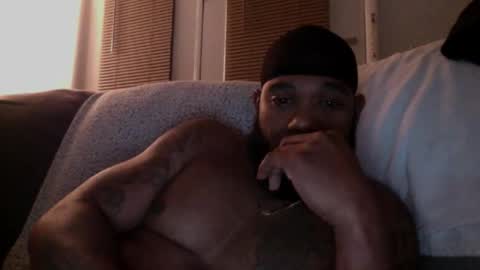 blksurfher online show from December 4, 4:08 am