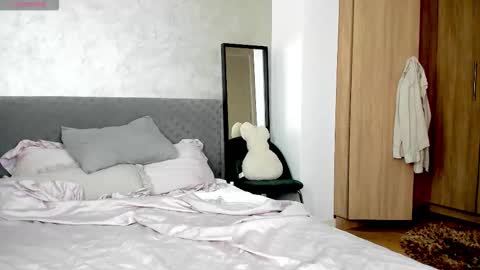 Nico online show from September 24, 8:02 am