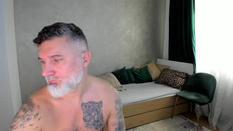 Nico online show from December 4, 8:34 am