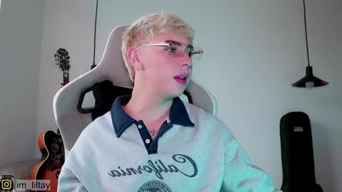 TAY   online show from December 2, 12:27 pm