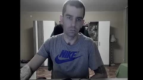 Runaway online show from December 19, 8:02 pm