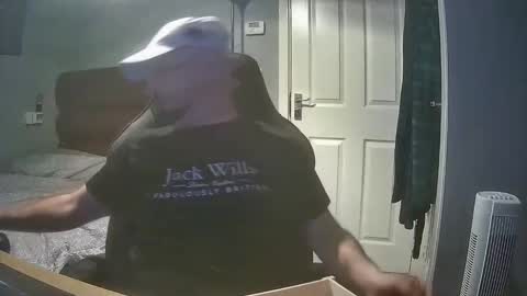 bluebirdflame1 online show from April 2, 8:27 pm