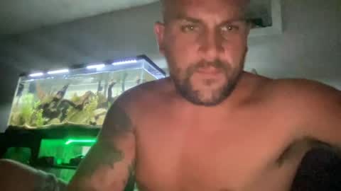 blueeyes1233178360 online show from January 28, 9:32 pm