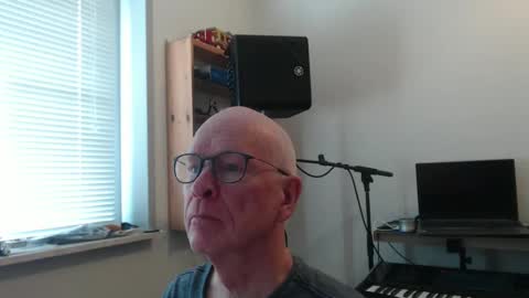 blueeyesn8 online show from October 26, 10:28 am