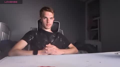 bluegaze6227724 online show from December 2, 10:29 am