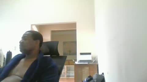 Snapshot of bluuthunder1914 chatting on December 9, 2:08 pm bluuthunder1914 online show from December 9, 2:08 pm