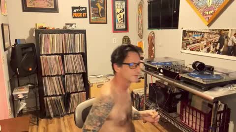 ZuperZexyZounds online show from February 16, 8:45 am