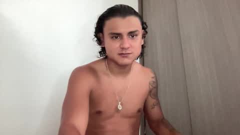 Bob  INDEPENDENT MODEL online show from November 9, 1:48 pm