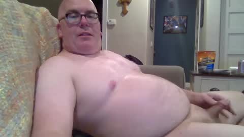 Snapshot of bobblehead31382 chatting on December 3, 11:46 pm bobblehead31382 online show from December 3, 11:46 pm