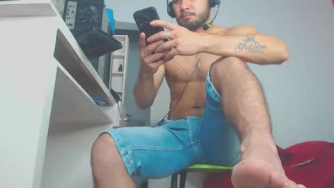 body xxx online show from March 5, 12:01 pm